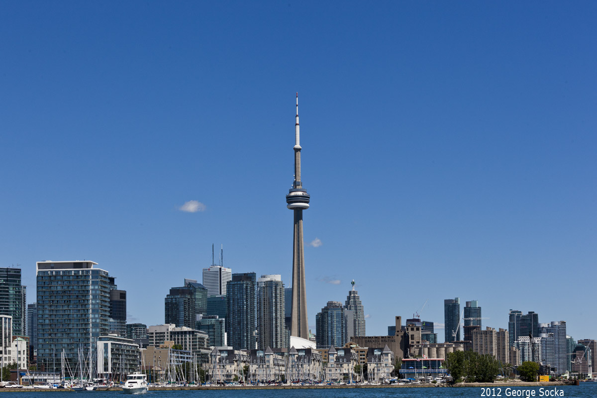 Toronto skyline with the CN Tower at sunset
